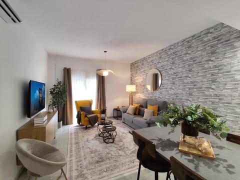 TV and multimedia, Living room, Dining area