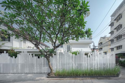 Property building, Day