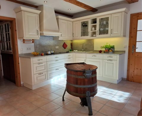 Ferienwohnung Böck, Wengen im Allgäu Apartment in Tyrol