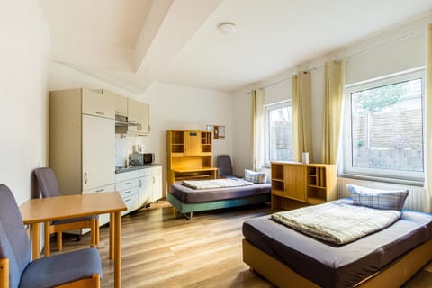 Kitchen or kitchenette, Bedroom