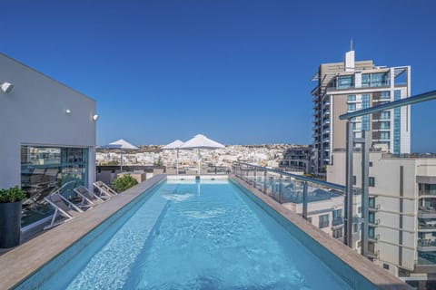 View (from property/room), Balcony/Terrace, Swimming pool