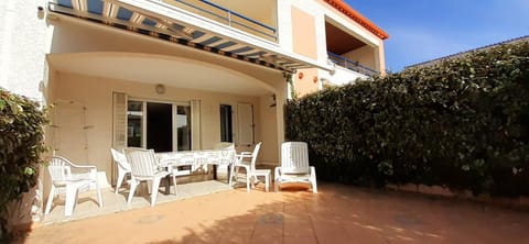 Property building, Patio
