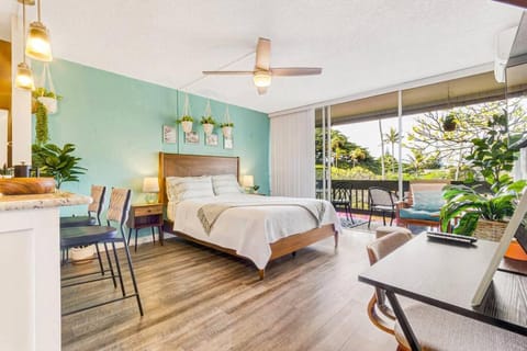 Bed, Day, View (from property/room), Balcony/Terrace, fireplace