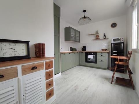 Les Genêts d'Or House in Brittany