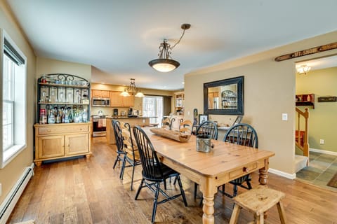 5 Mi to Mt Snow West Dover Getaway with Hot Tub House in West Dover