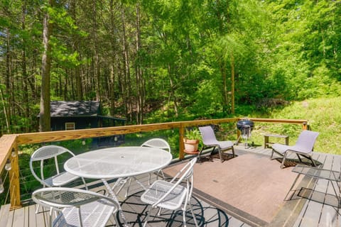 Hiking Trails On-Site Cozy Falls Brook Cabin Cabin in Vermont
