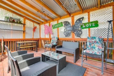 2 Mi to Audubon Park Glam NOLA Gem House in New Orleans