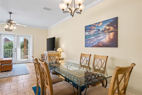 LUV PCB by Sand Seeker Vacations House in Sunnyside