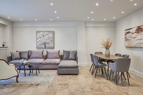 Living room, Seating area, Dining area