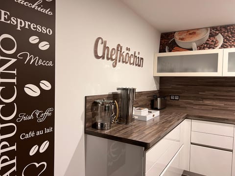 Coffee/tea facilities, Kitchen or kitchenette, toaster