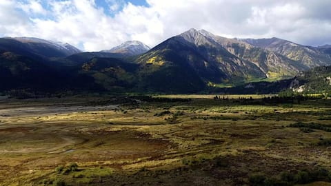 Bird's eye view, Mountain view