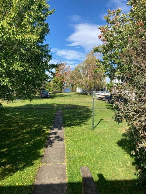 Inn at the Isles House in Isle La Motte