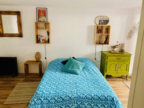 Bed, Photo of the whole room