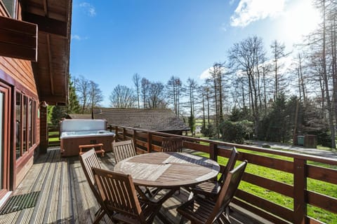 Natural landscape, View (from property/room), Balcony/Terrace, Dining area