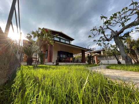 Property building, Garden, Garden view