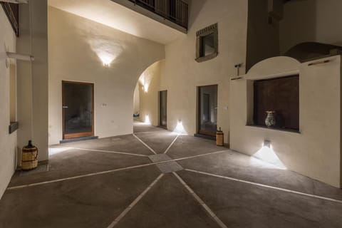 Night, Inner courtyard view
