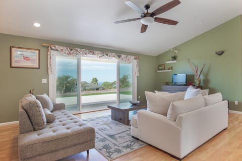 Hale Alika Anuenue - 30-Day Minimum House in Kalaoa