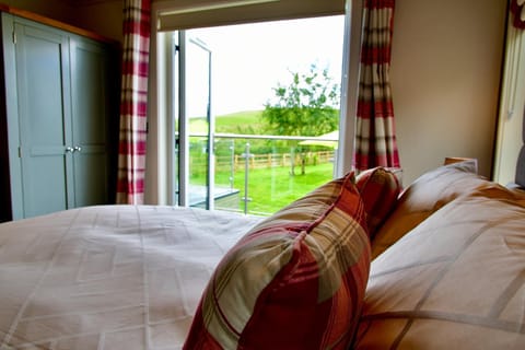 Bedroom, Garden view