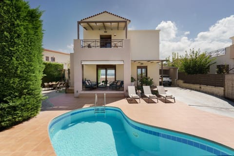 Property building, Garden, Garden view, Swimming pool, sunbed