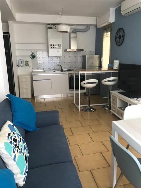 Blue Shades Apartment in Bordighera