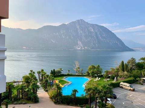 View (from property/room), Balcony/Terrace, Lake view, Pool view, Parking