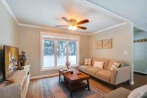 Yakima Riverfront Retreat! Cozy Cascades Cabin Cabin in Easton