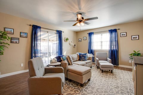 The Village Home with Pool, 12 Mi to OKC! House in Oklahoma City