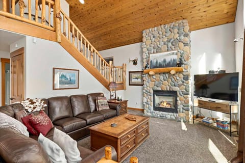Dog-Friendly Ronald Vacation Rental Cabin! Cabin in Roslyn