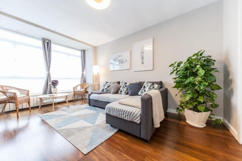 Living room, Lounge or bar