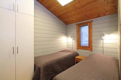 Lomariihi 1 House in Finland