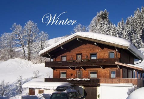 Facade/entrance, Winter, Balcony/Terrace
