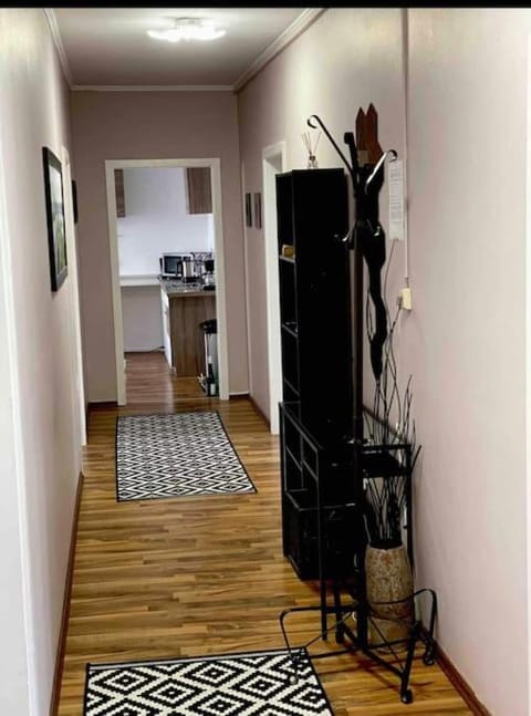 Apartment City Süd- 5 Zimmer_15 Personen _ Komplett_eingerichtet Apartment in Hamburg