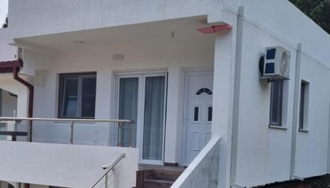 Property building, Balcony/Terrace
