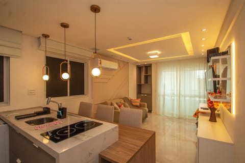 Kitchen or kitchenette, Living room