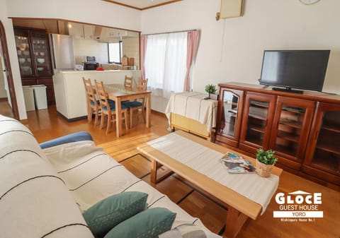 Living room, Diving