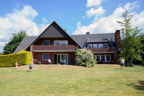 Property building, Natural landscape, Garden, Balcony/Terrace, Garden view