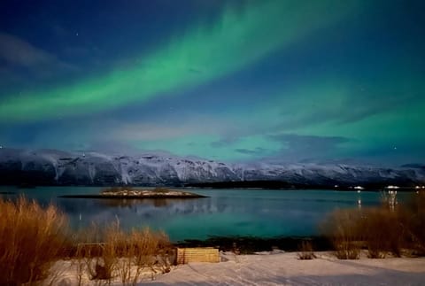 House with garage in central Lyngen House in Troms Og Finnmark