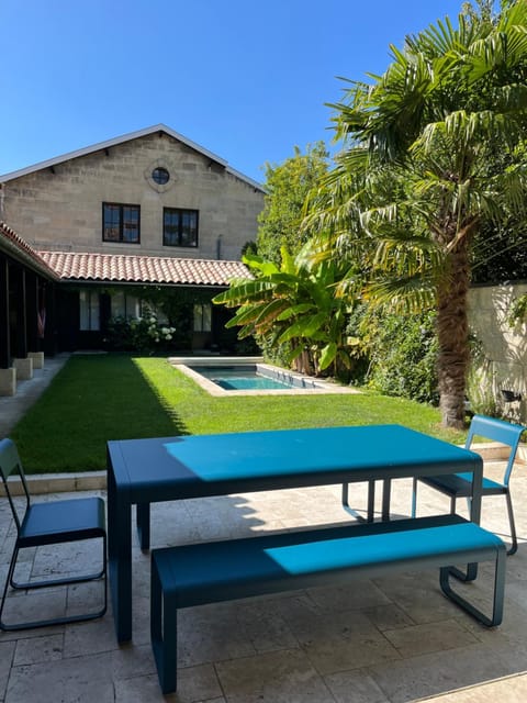 Patio, Garden, Swimming pool