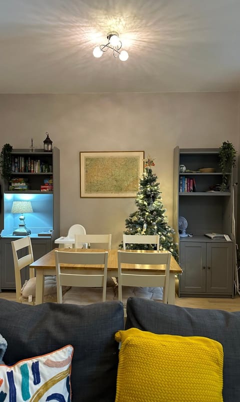 Cotswold Chapel, sleeps up to 5 in kingsize beds Apartment in Chipping Norton