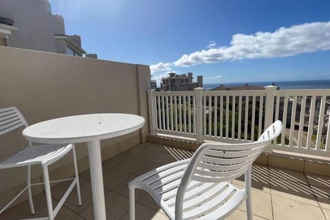 Luxury at Pinnacle Point - 3 Bedroom Villa House in Western Cape