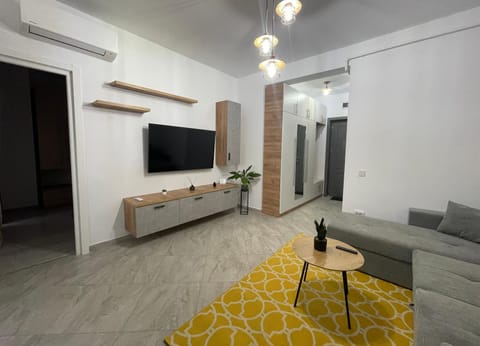 Communal lounge/ TV room, TV and multimedia, Living room, Seating area