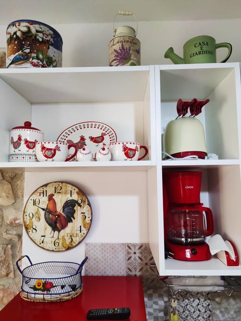 Coffee/tea facilities, toaster