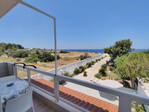 Day, Natural landscape, View (from property/room), Balcony/Terrace, Garden view, Sea view, Inner courtyard view