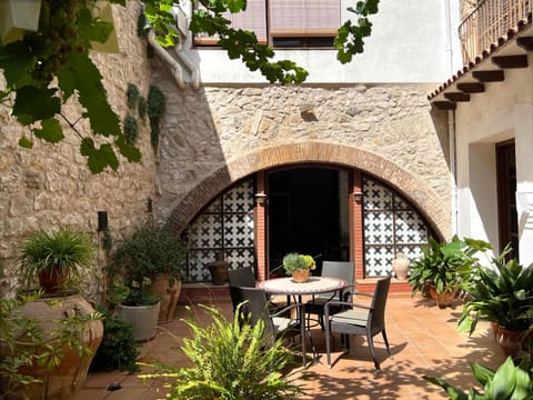 Patio, Day