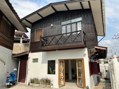Property building, Balcony/Terrace