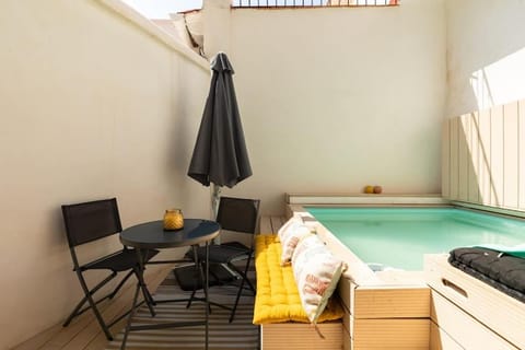 Balcony/Terrace, Swimming pool