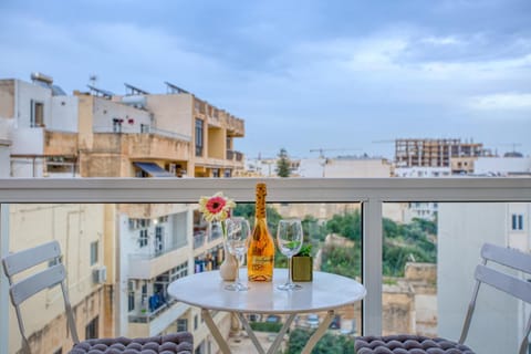 Property building, View (from property/room), Balcony/Terrace