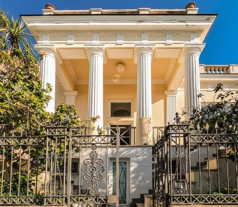 Property building, Facade/entrance