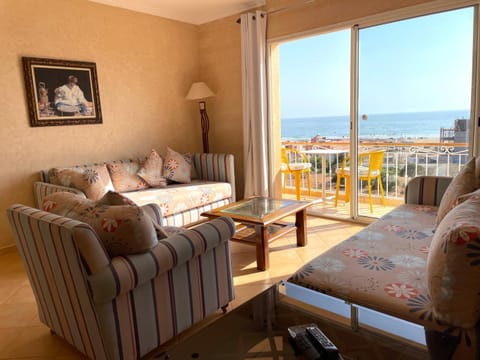 Living room, Sea view