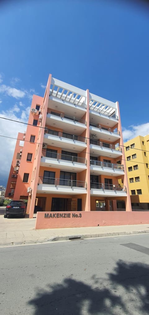 Property building, Day